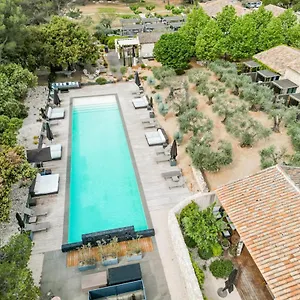 Domaine La Pierre Blanche Hotel Eygalières